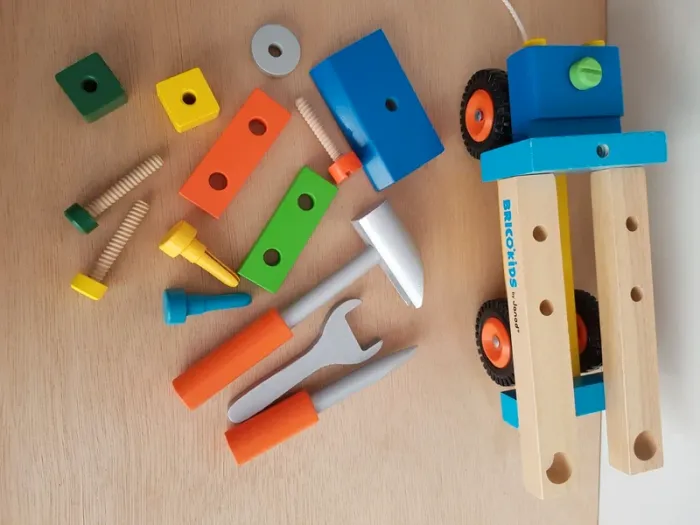 Janod Camion Brico'kids outils en bois bricolage - photo numéro 8