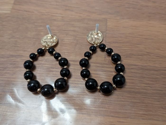 Paire de boucles d'oreilles fantaisies - photo numéro 4