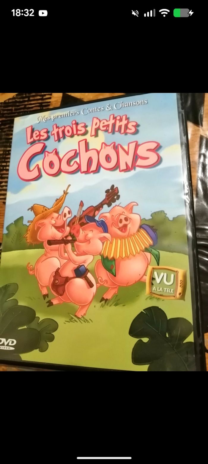 DVD les trois petits cochons, mes premiers contes et chansons.