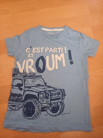 Tee shirt