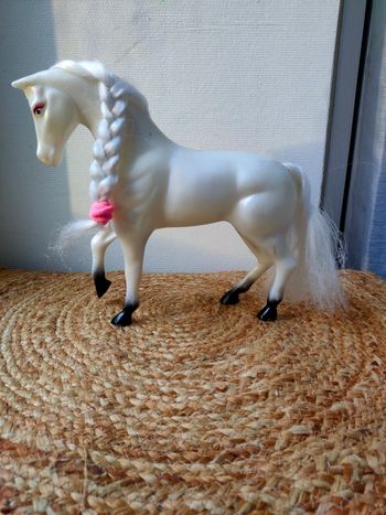 Cheval blanc barbie