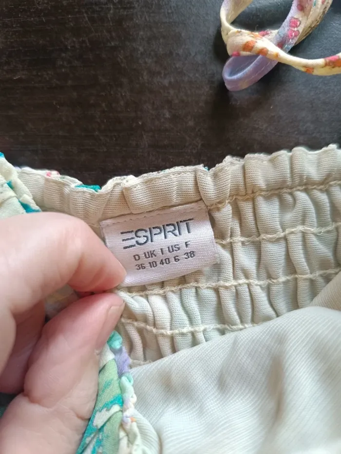 Top ESPRIT - Taille 38 - photo numéro 6