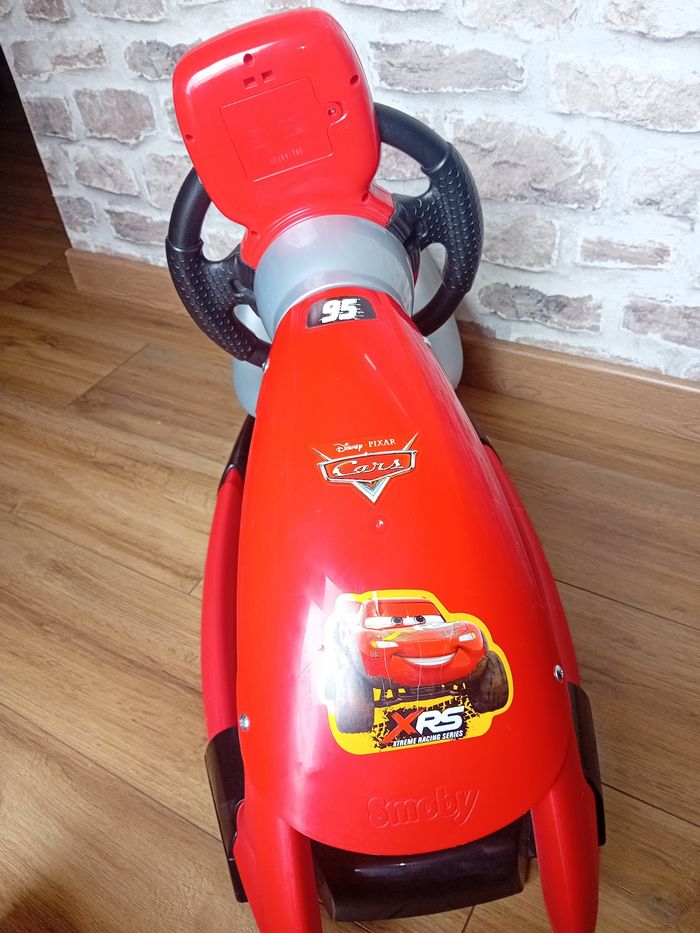 Simulateur de voiture Disney cars - photo numéro 3
