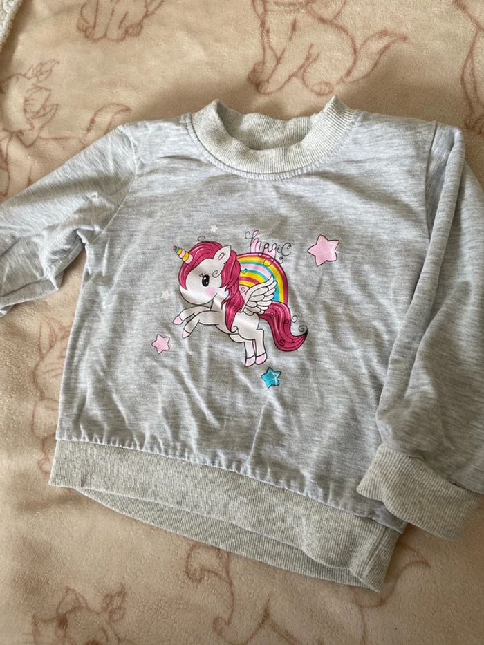 Pull licorne - photo numéro 4