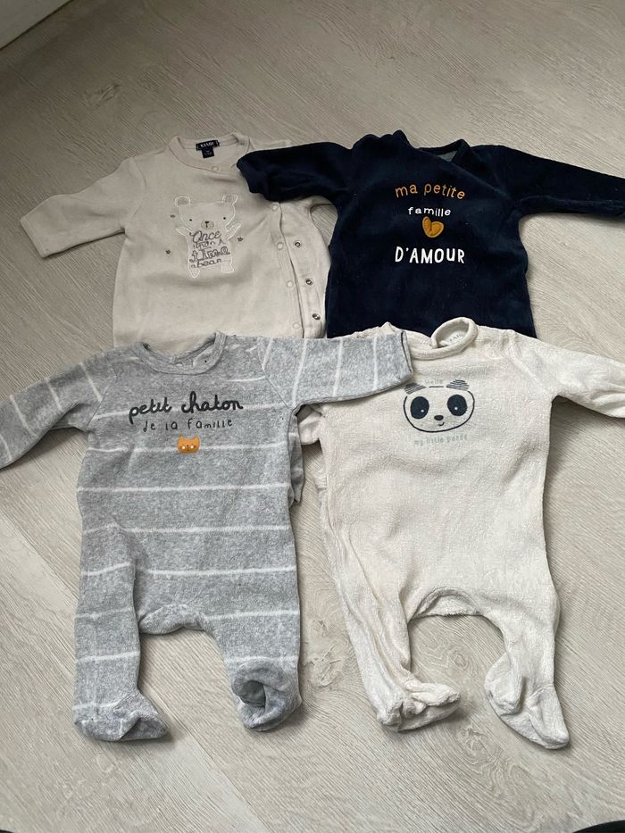 Lot de pyjamas