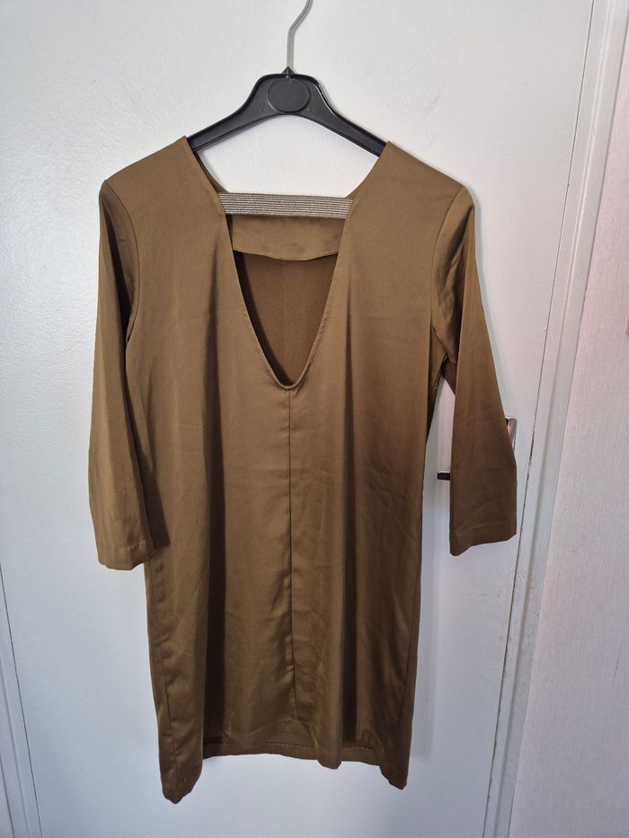 Sublime robe dos nu taille 36 - photo numéro 4
