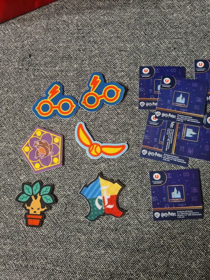 Lot 6 fixeez. Harry Potter. super U.  Neuf