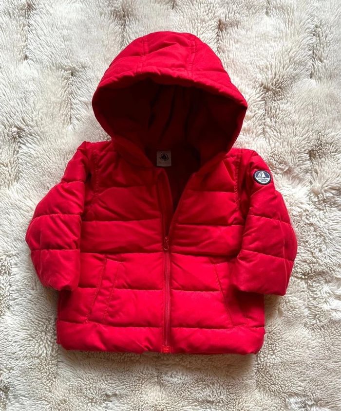 Veste doudoune rouge pour enfant, taille 6 mois - Petit Bateau