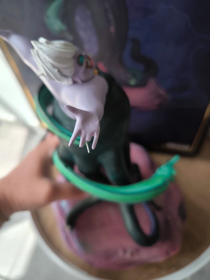 Figurine lumineuse de collection Ursula la petite sirène neuve - photo numéro 7