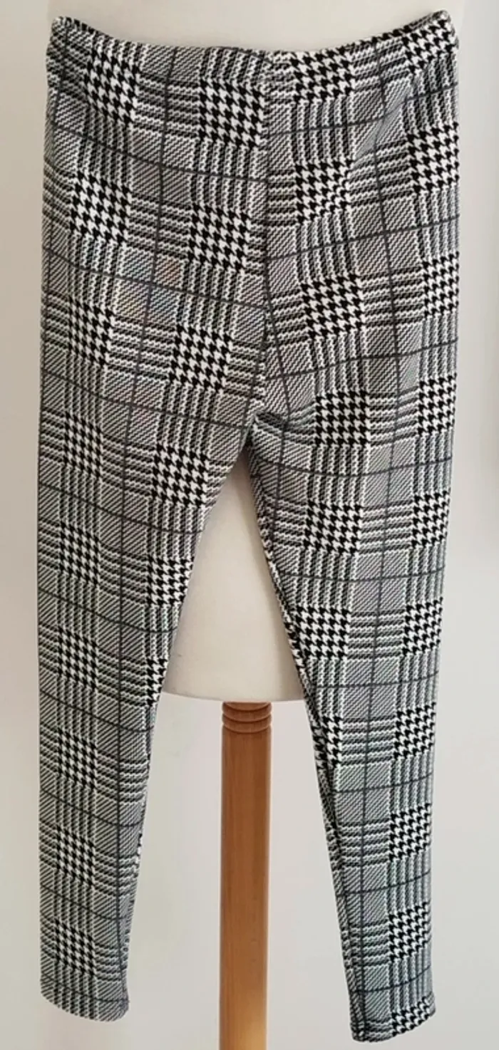 Pantalon léger noir et blanc Emery Rose taille M neuf avec étiquette - photo numéro 3