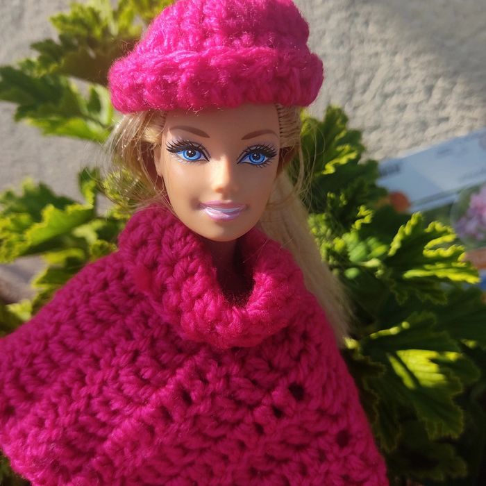 Vêtements pour Barbie 3+1€. - photo numéro 2