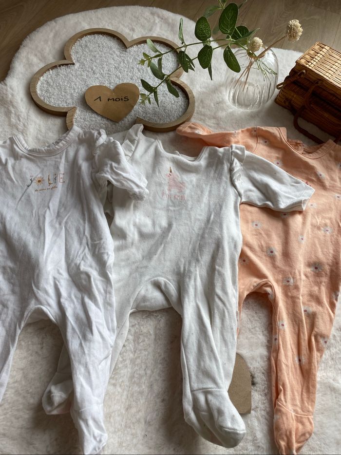 Lot de trois pyjamas