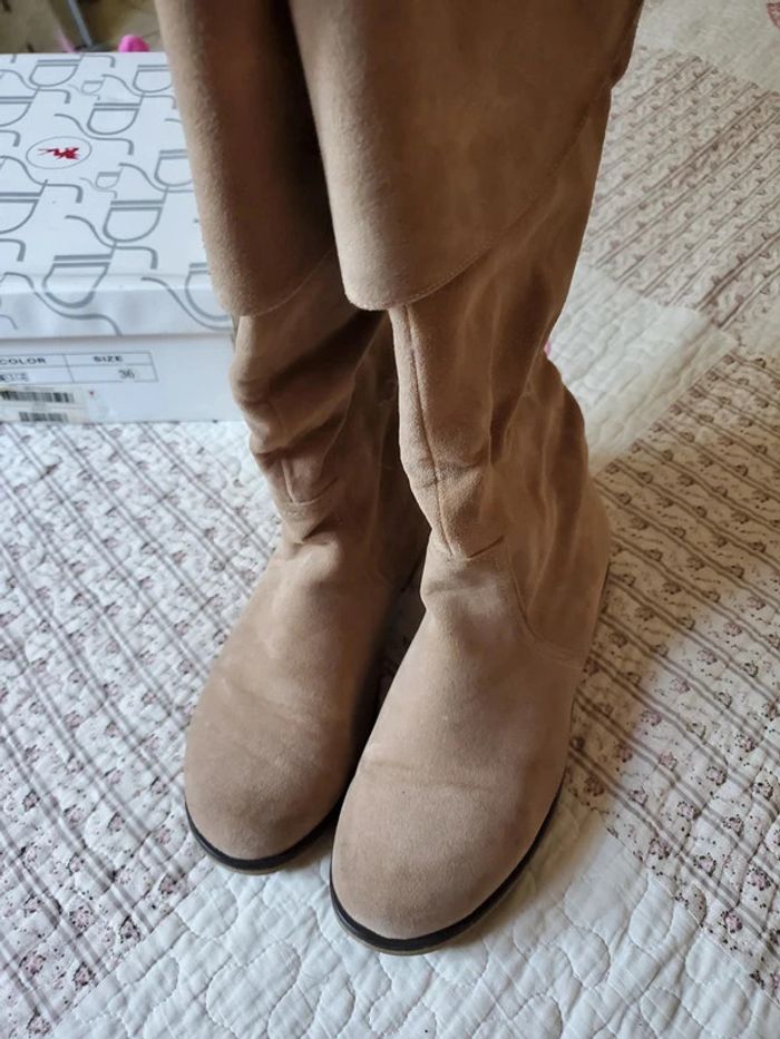 Bottes camel taille 36 toute neuve - photo numéro 2
