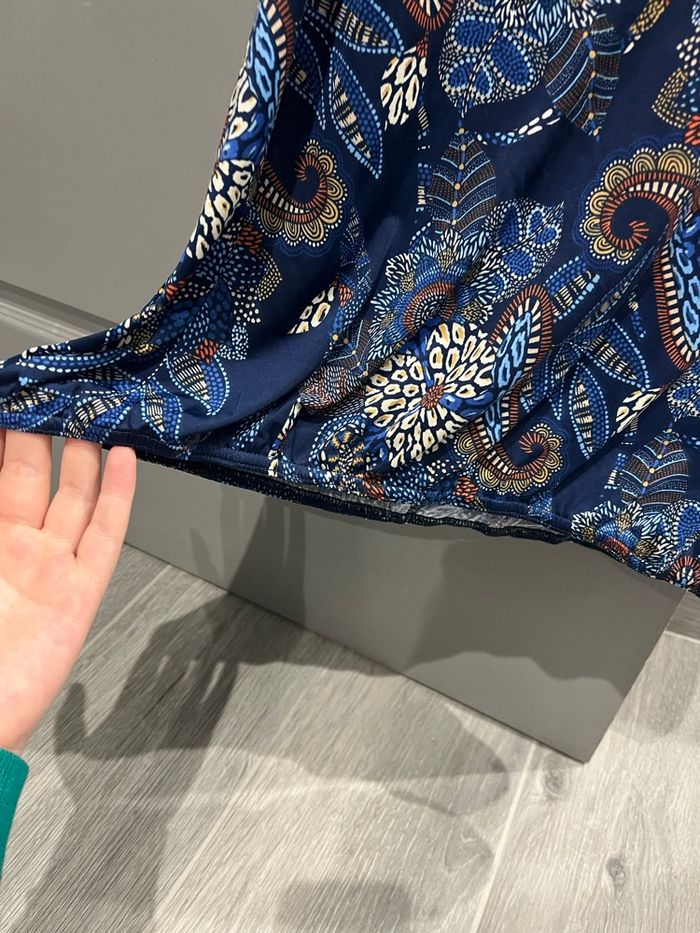 T shirt fleuri col V - photo numéro 4