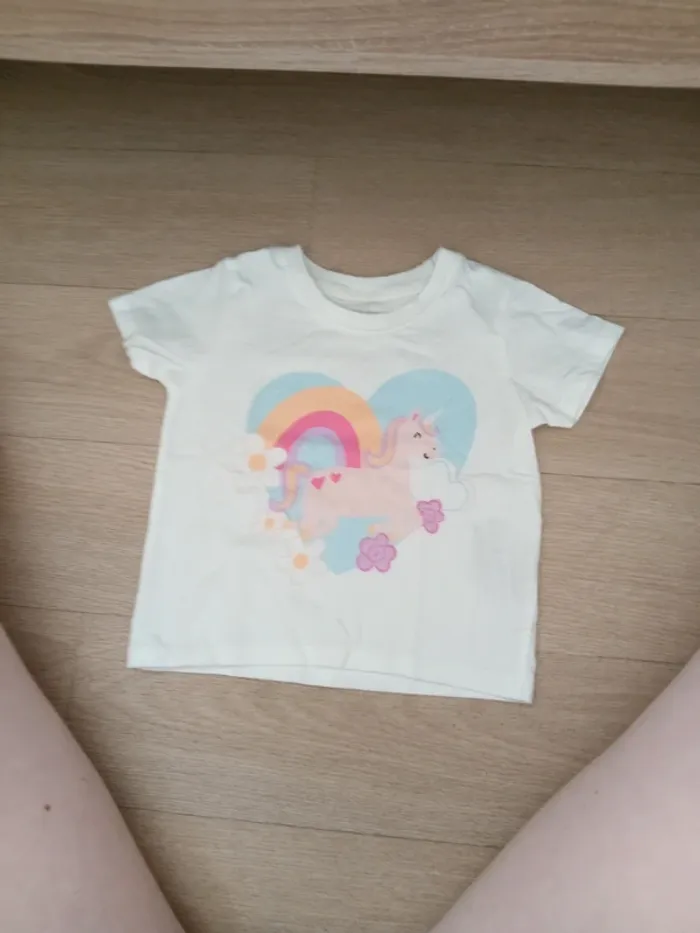T shirt 18-24mois Primark