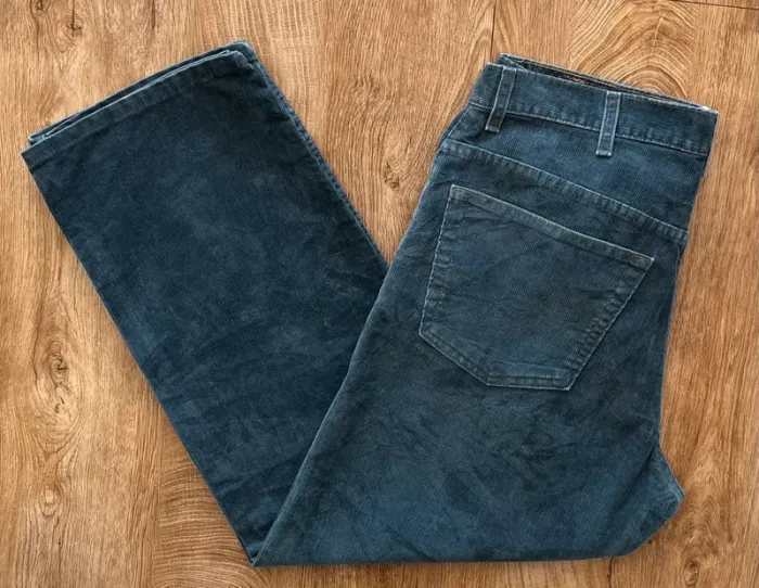 Jean/pantalon "velours" bleu Levi's 559, homme, taille : W 38 L 30 (48 taille française) - photo numéro 3