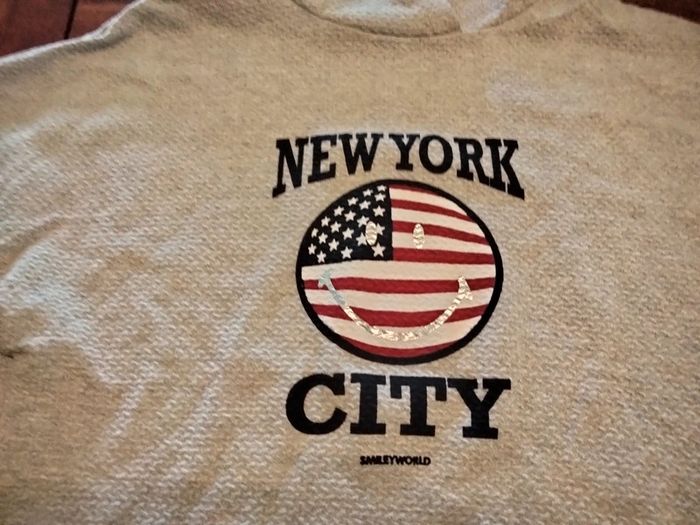 T-shirt manches courtes et capuche smiley 12 ans - photo numéro 2