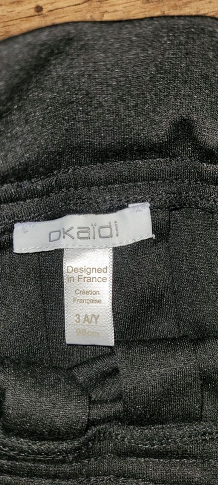 Jupe noire - photo numéro 3