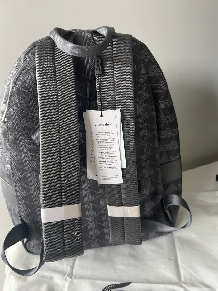 Sac à dos Lacoste gris - modèle the Blend Messenger - photo numéro 4