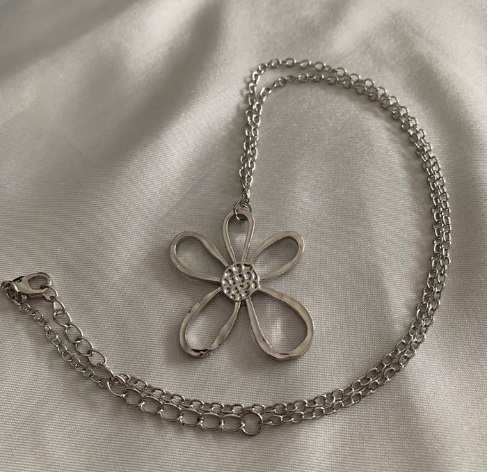 Collier fleur bohème argenté en alliage de zinc - photo numéro 2