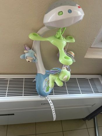 Vend mobile Fisher price neuf 