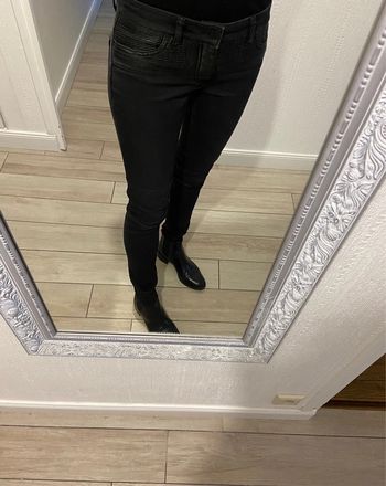 Jean noir Maje très bon état 36/38