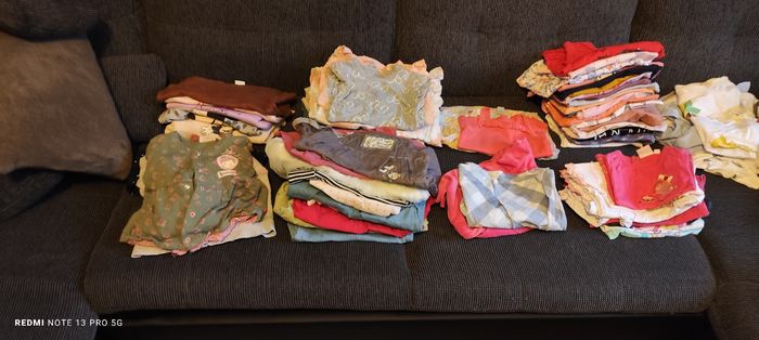 Lot vêtements fille 12 mois - photo numéro 3