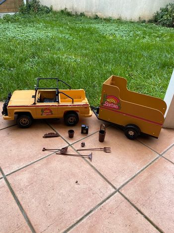 Barbie Mattel poupée doll western jeep 4x4 remorque cheval écurie véhicule rodéo Horse 2025