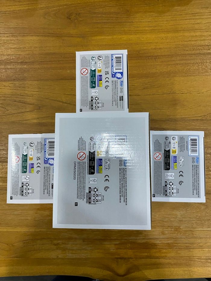 Lot figurine funko pop one piece chase 1915+1607+1265+1775 - photo numéro 5