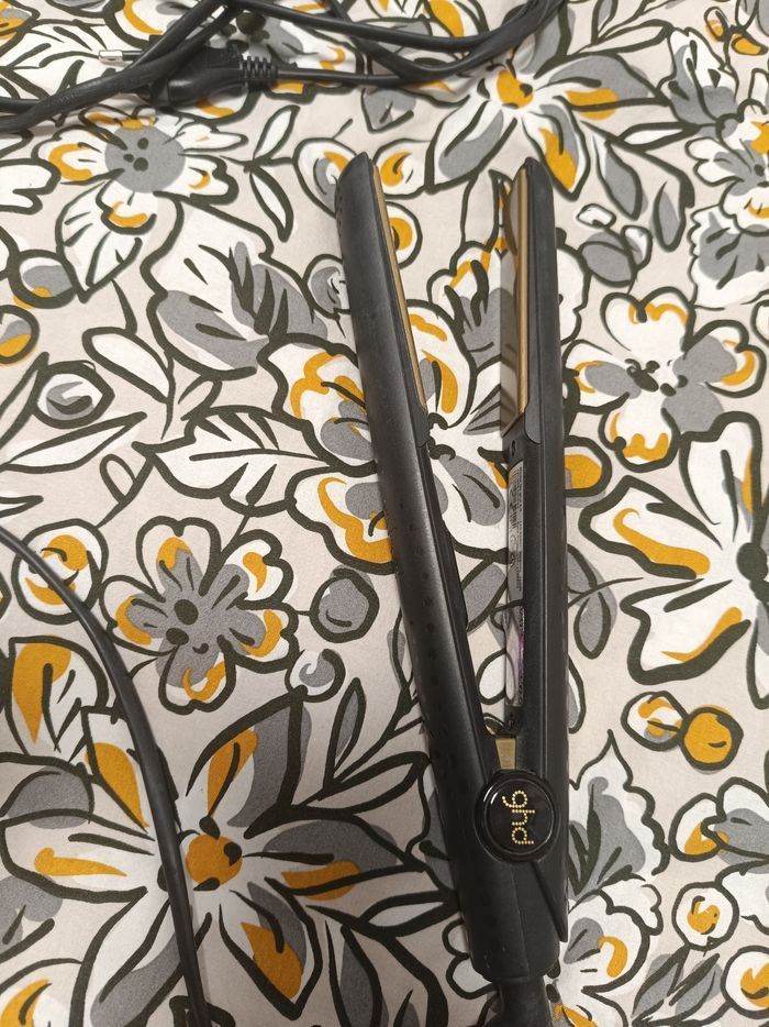 Lisseur GHD très bon état - photo numéro 2