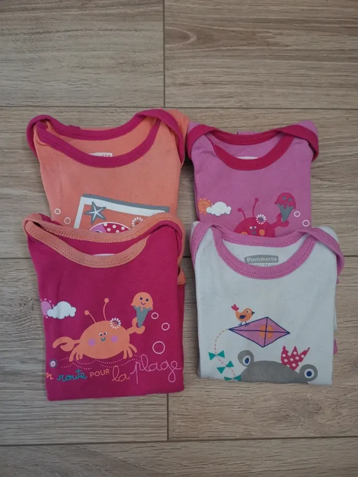 Lot de 4 bodies fille 1 an