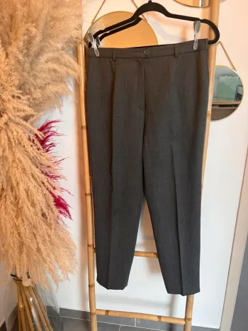 Pantalon gris habillé