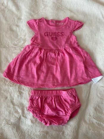 Robe guess Los Angeles