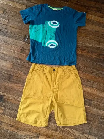 tshirt du pareil au même et short monoprix 14 ans