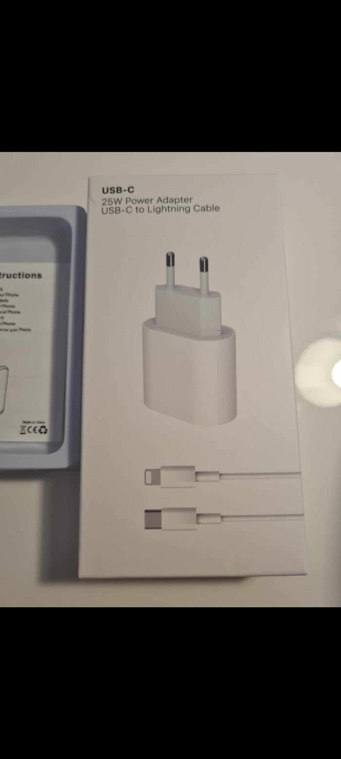 Batterie externe et chargeur iPhone - photo numéro 3