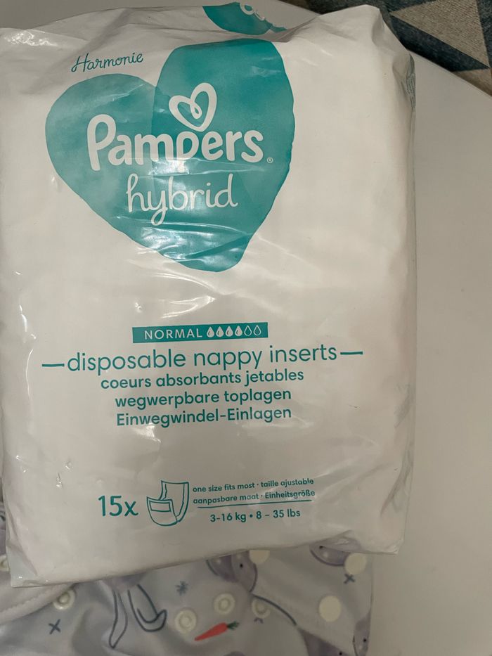 Couche réutilisable avec coeurs absorbants jetables - photo numéro 3