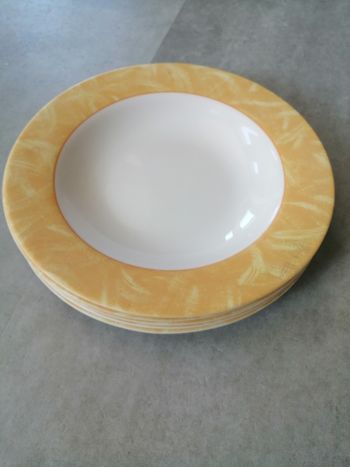 lot de 6 assiettes creuses blanche et jaune