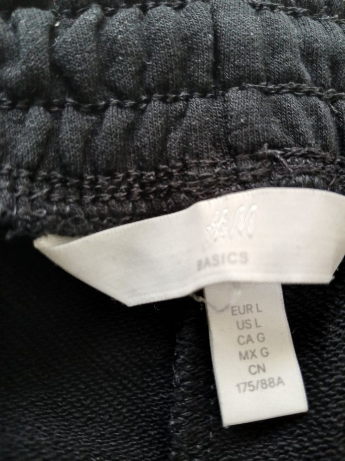 Short H&M
Taille L - photo numéro 3