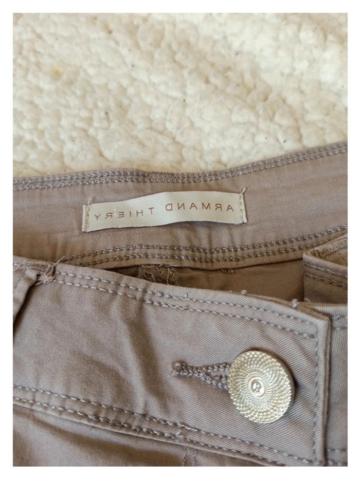 Armand Thiery + strass vintage Pantalon droit beige / taupe T. 40 FR 98% coton -- - photo numéro 3