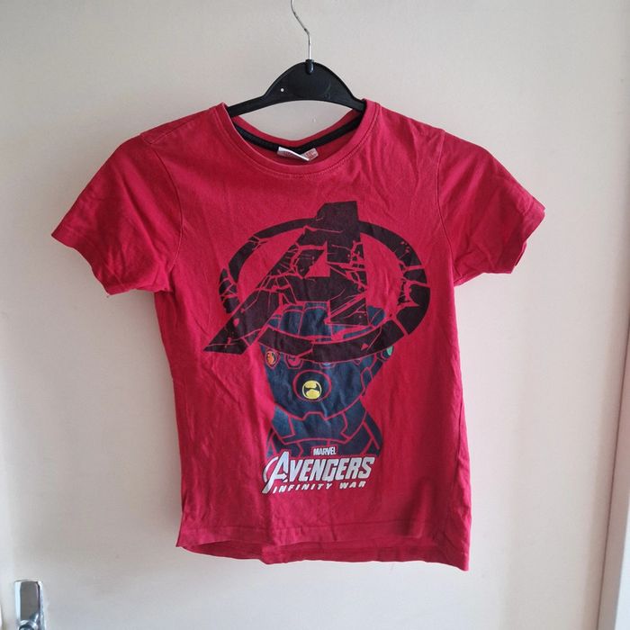 9/10 ans tee-shirt avengers