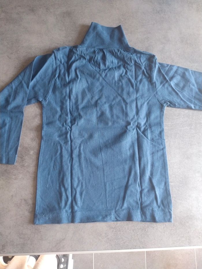 Sous-pull "Oui-Oui" 5 ans neuf - photo numéro 5