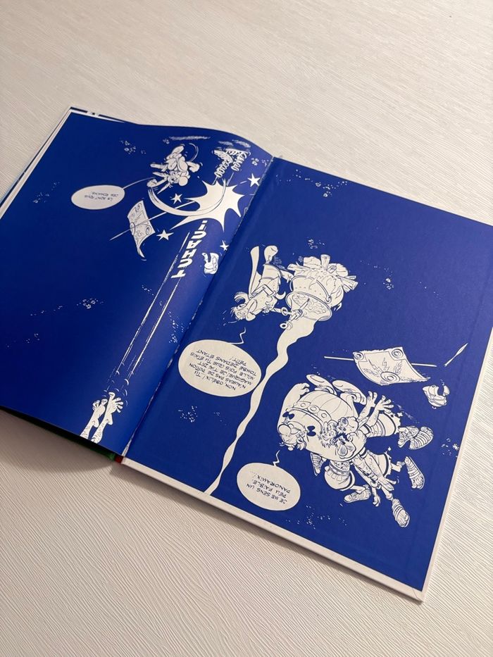 Bande dessinée Astérix - photo numéro 3