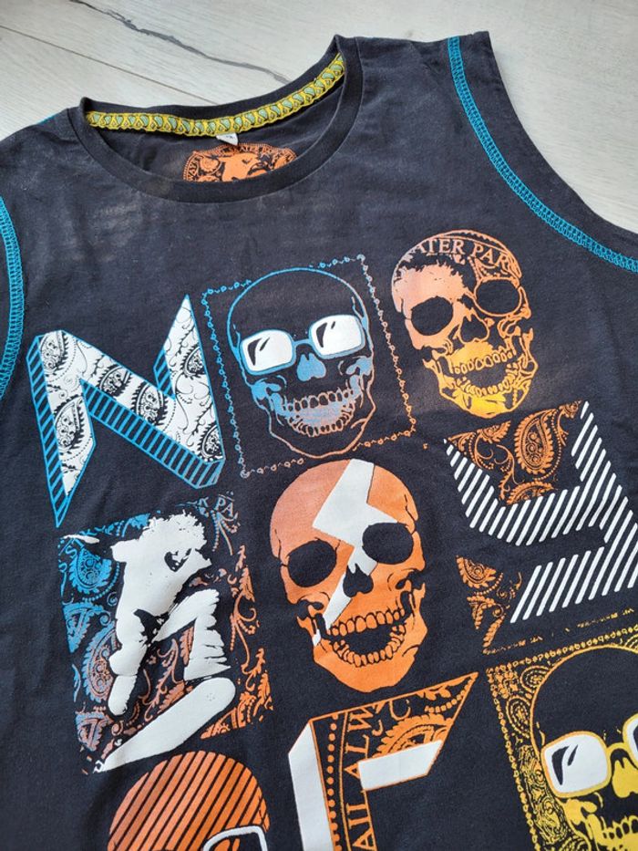 Lot de 2 tee shirts sans manches 14ans neufs - photo numéro 4