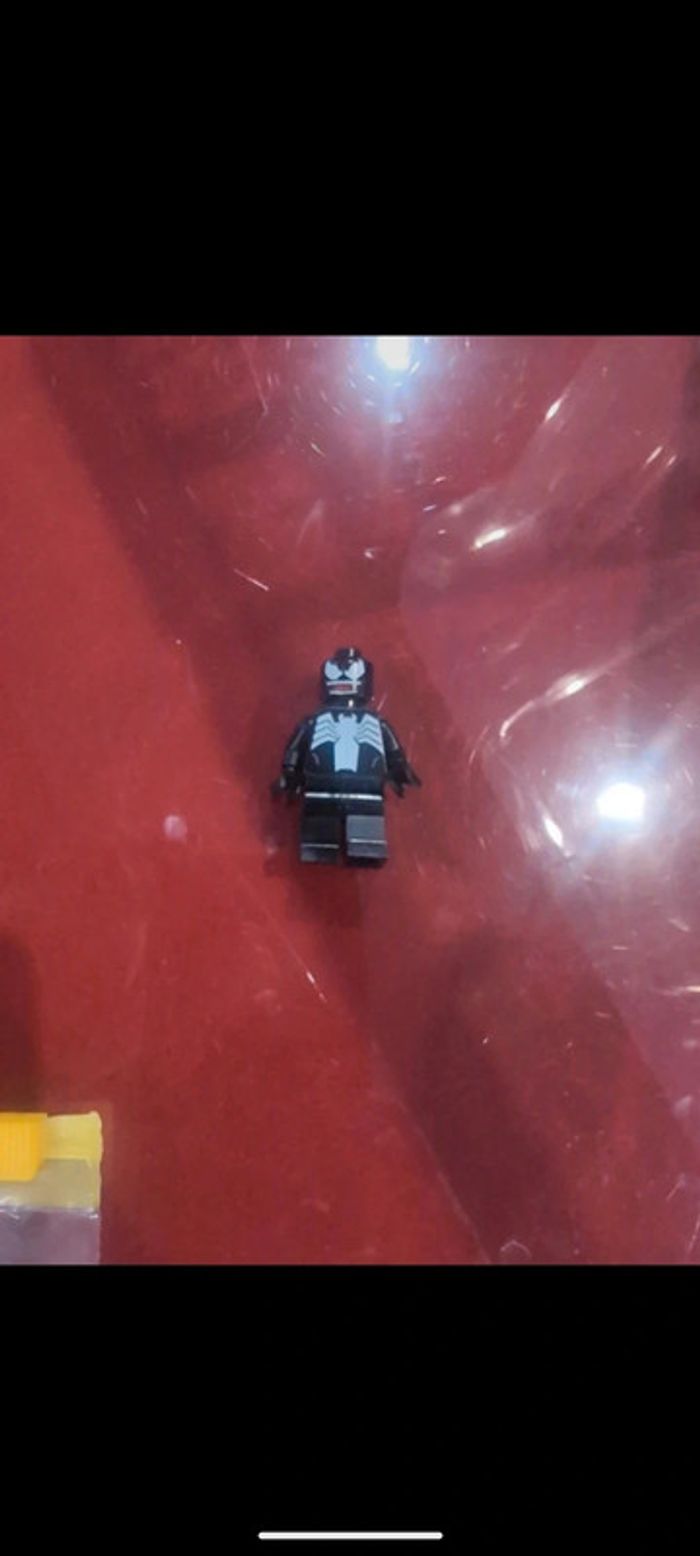 Lego venom Mini figurines