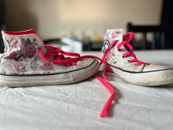 Converse rose