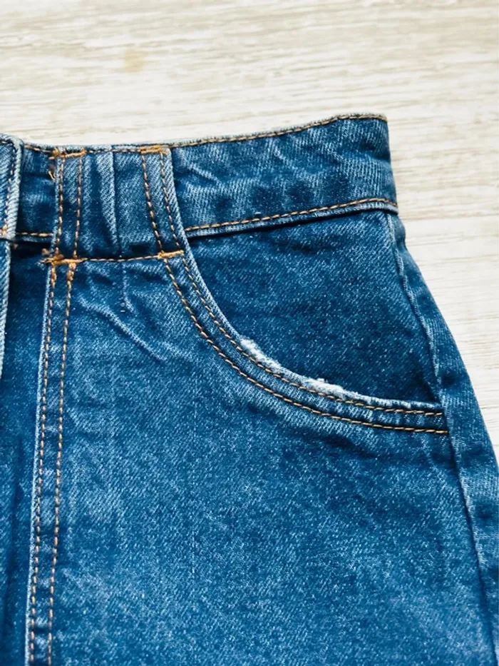 Jupe courte en jean’s inédite - photo numéro 5