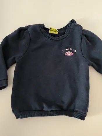 Pull bleu marine. Tape à l'oeil. 9 mois