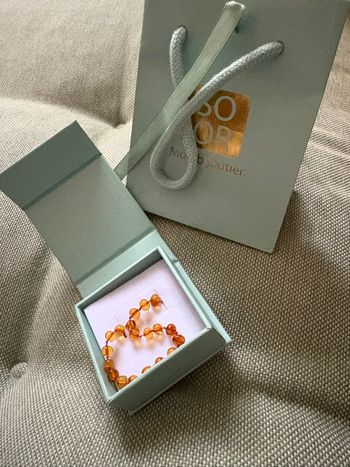 Collier ambre poussées dentaire bébé 