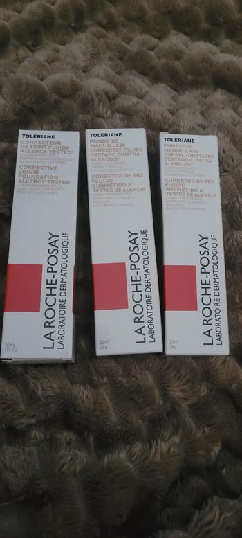 Lot de 3 fonds de teint la roche posay ivoire neuf 