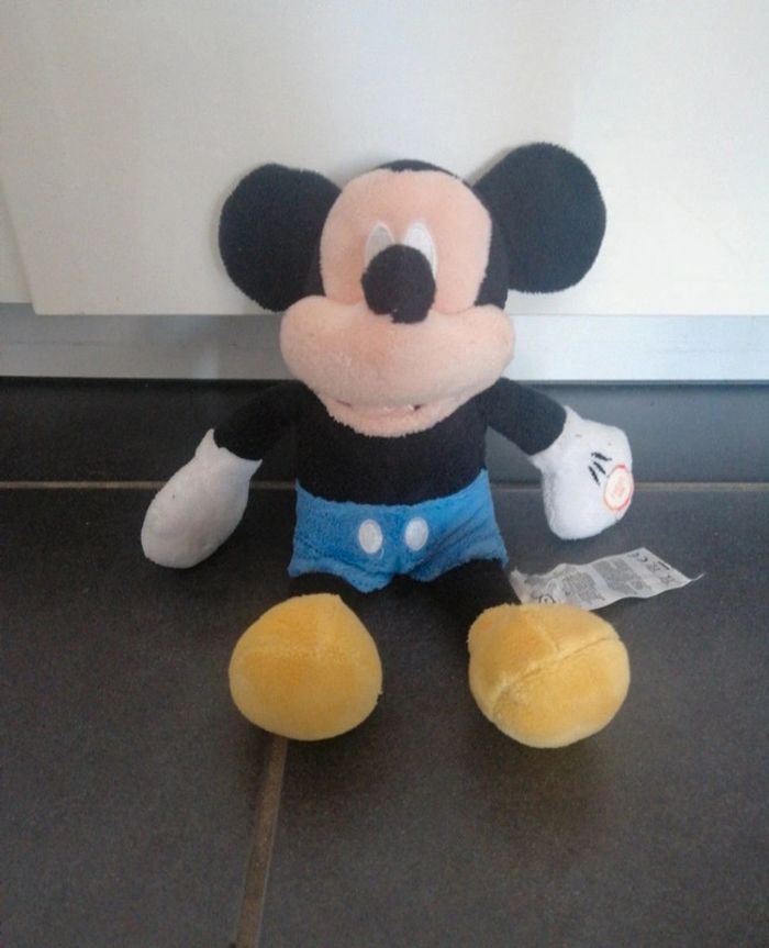 Peluche mickey Disney environ 20 cm - photo numéro 6